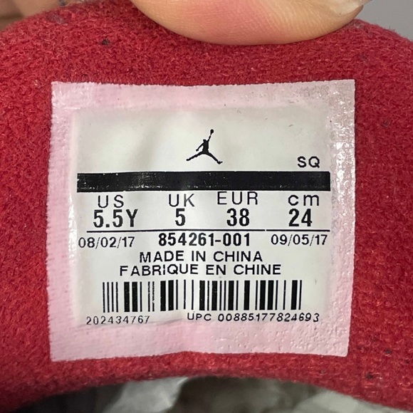Jordan 3 Retro Black Cement (2018) (GS) 5.5Y - Picture 6 of 8